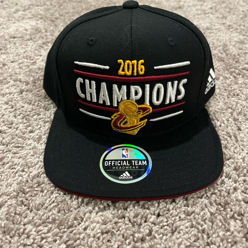 Adidas 2016 Cleveland Cavaliers Championship Cap. SnapBack. Black and Burgundy